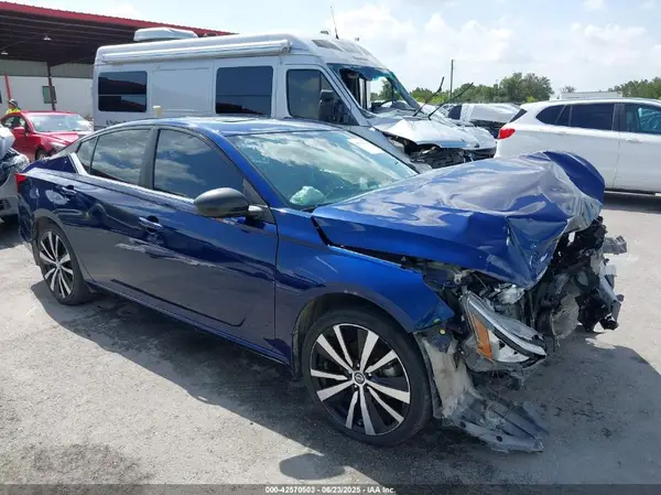 1N4BL4CV5MN415604 2021 NISSAN ALTIMA - Image 1