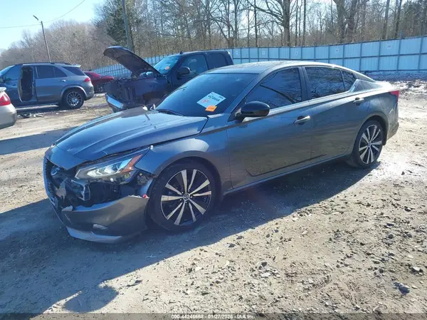 1N4BL4CV5MN416557 2021 NISSAN ALTIMA - Image 2