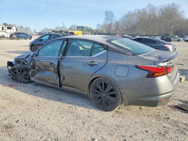 1N4BL4CV5NN303838 2022 NISSAN ALTIMA - Image 2