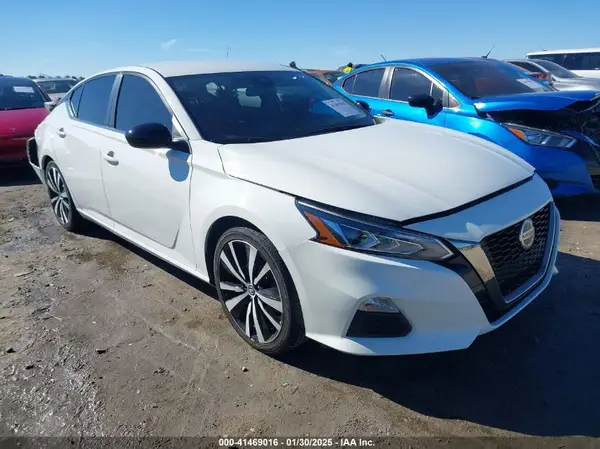 1N4BL4CV5NN304648 2022 NISSAN ALTIMA - Image 1