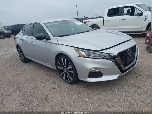 1N4BL4CV5NN310515 2022 NISSAN ALTIMA - Image 1