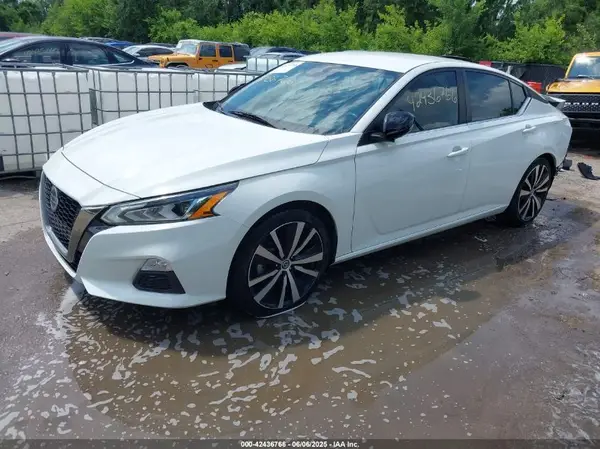 1N4BL4CV5NN331185 2022 NISSAN ALTIMA - Image 2