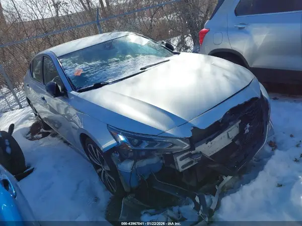 1N4BL4CV5NN333843 2022 NISSAN ALTIMA - Image 1