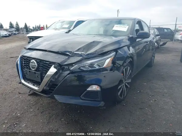 1N4BL4CV5NN370388 2022 NISSAN ALTIMA - Image 2