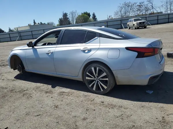 1N4BL4CV5NN400666 2022 NISSAN ALTIMA - Image 2