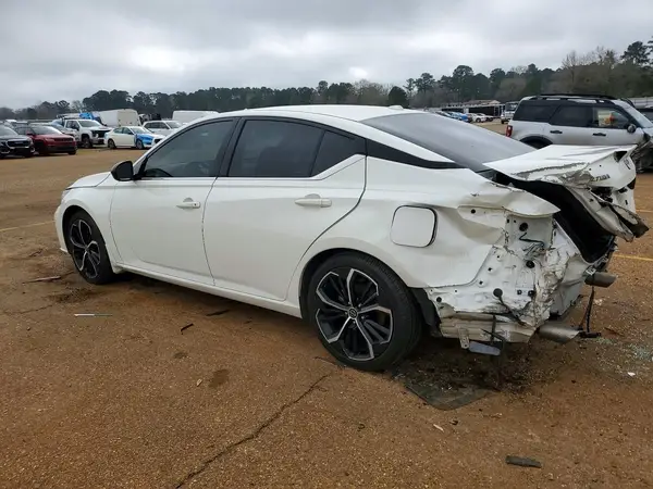 1N4BL4CV5PN324384 2023 NISSAN ALTIMA - Image 2
