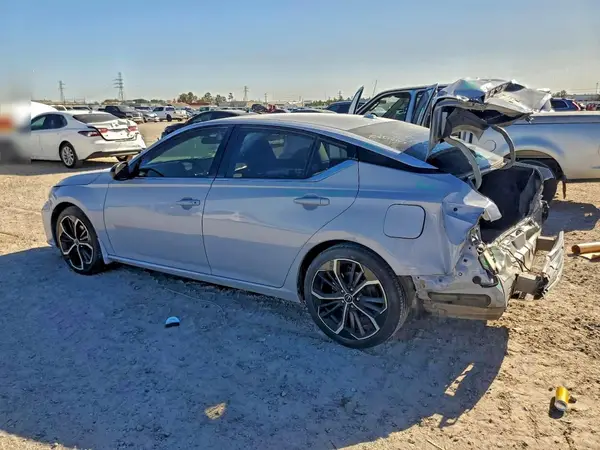 1N4BL4CV5PN336499 2023 NISSAN ALTIMA - Image 2
