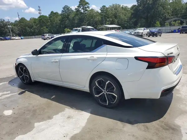 1N4BL4CV5PN353819 2023 NISSAN ALTIMA - Image 2