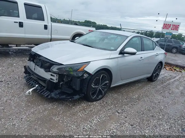 1N4BL4CV5PN364755 2023 NISSAN ALTIMA - Image 2