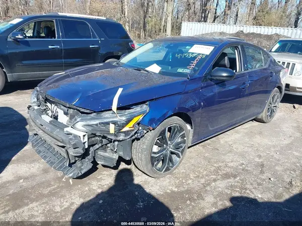 1N4BL4CV5PN368014 2023 NISSAN ALTIMA - Image 2