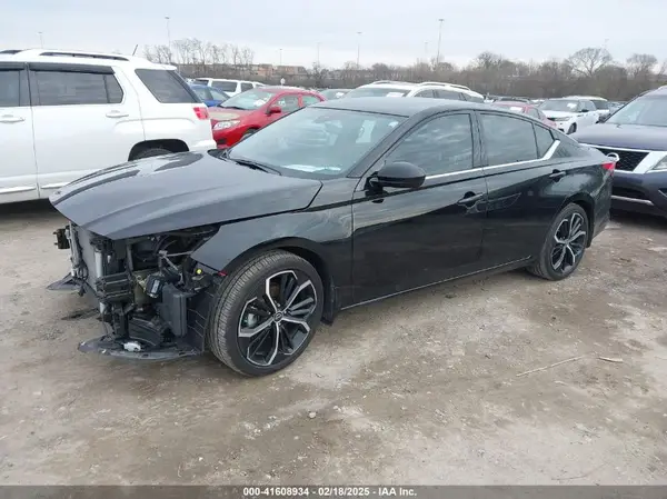 1N4BL4CV5PN374458 2023 NISSAN ALTIMA - Image 2