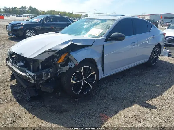 1N4BL4CV5PN379983 2023 NISSAN ALTIMA - Image 2