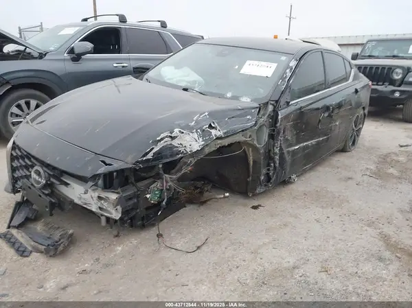 1N4BL4CV5PN387033 2023 NISSAN ALTIMA - Image 2