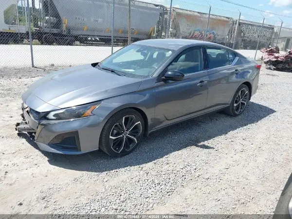 1N4BL4CV5RN301223 2024 NISSAN ALTIMA - Image 2