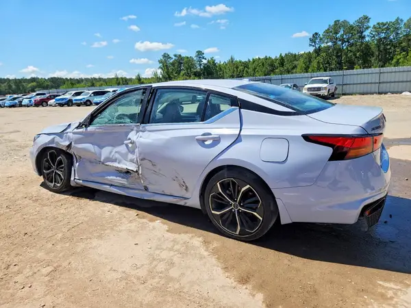 1N4BL4CV5RN322668 2024 NISSAN ALTIMA - Image 2
