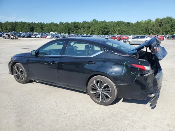 1N4BL4CV5RN335775 2024 NISSAN ALTIMA - Image 2