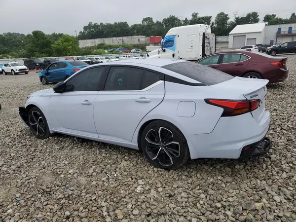 1N4BL4CV5RN342354 2024 NISSAN ALTIMA - Image 2