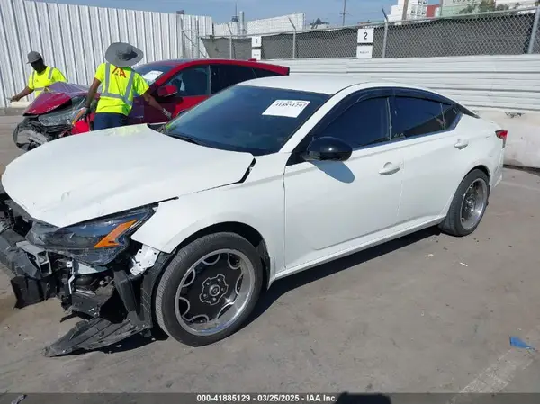 1N4BL4CV5RN356092 2024 NISSAN ALTIMA - Image 2