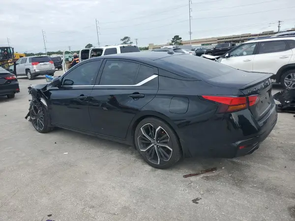 1N4BL4CV5RN369263 2024 NISSAN ALTIMA - Image 2