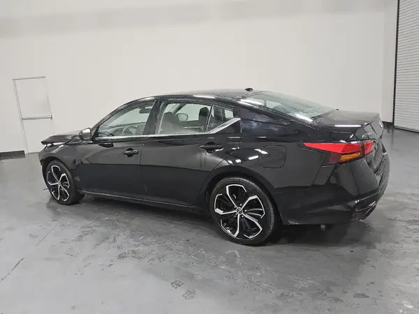 1N4BL4CV5RN373510 2024 NISSAN ALTIMA - Image 2