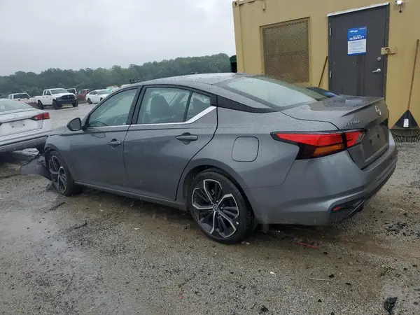 1N4BL4CV5RN374818 2024 NISSAN ALTIMA - Image 2