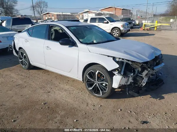 1N4BL4CV5RN379209 2024 NISSAN ALTIMA - Image 1