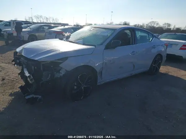 1N4BL4CV5RN379209 2024 NISSAN ALTIMA - Image 2