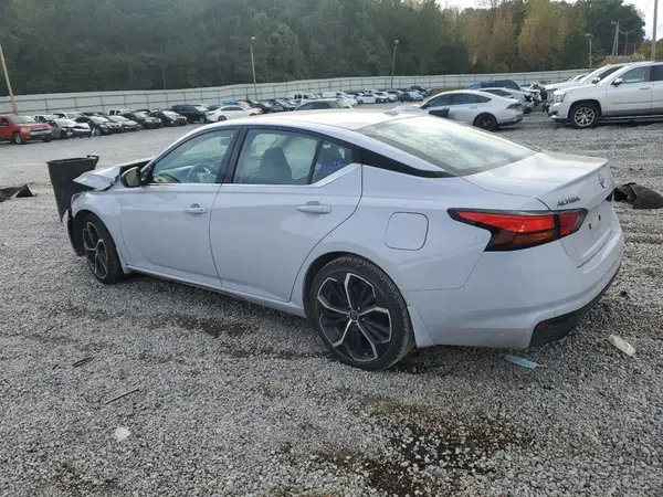 1N4BL4CV5RN381056 2024 NISSAN ALTIMA - Image 2