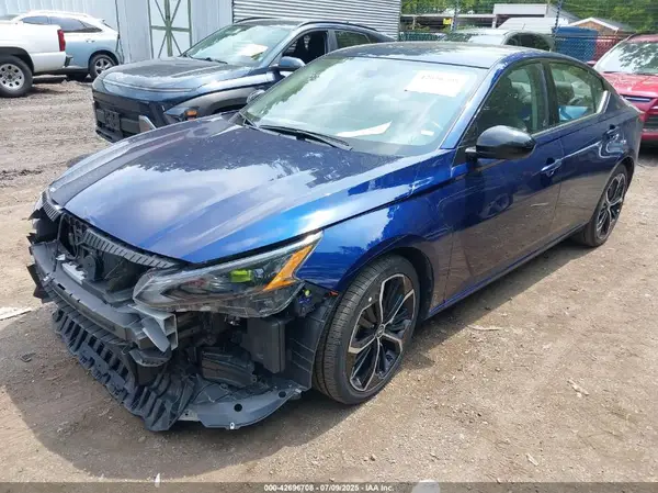 1N4BL4CV5RN383583 2024 NISSAN ALTIMA - Image 2