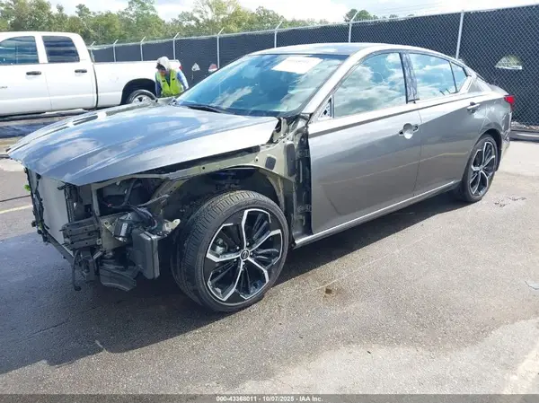 1N4BL4CV5RN395202 2024 NISSAN ALTIMA - Image 2
