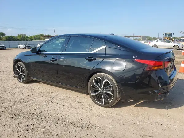1N4BL4CV5RN397029 2024 NISSAN ALTIMA - Image 2