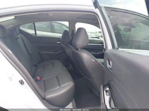 1N4BL4CV5RN402049 2024 NISSAN ALTIMA - Image 8