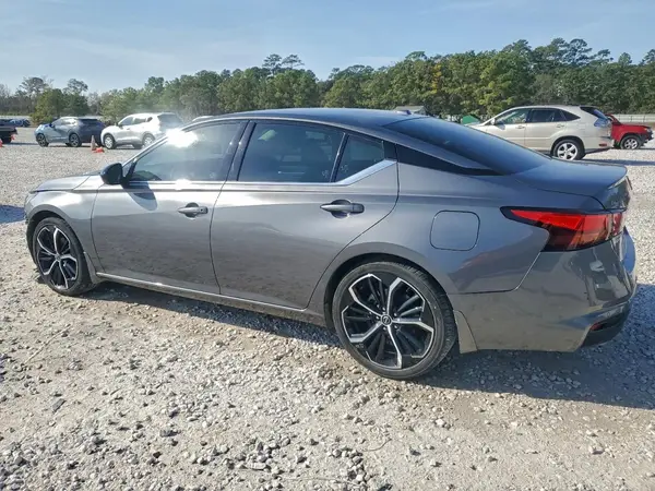 1N4BL4CV5RN403573 2024 NISSAN ALTIMA - Image 2