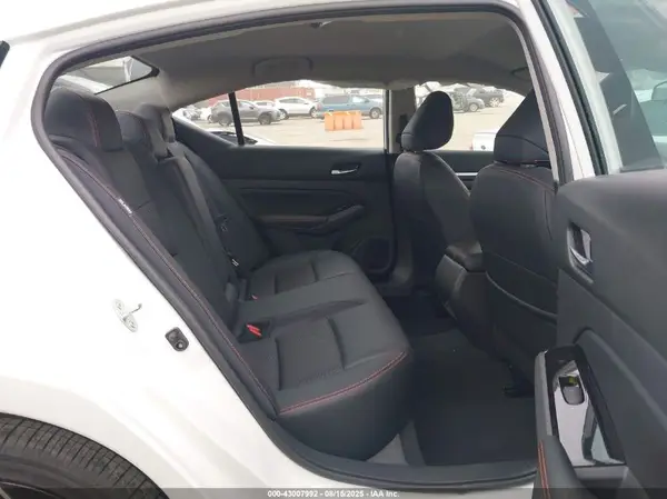 1N4BL4CV5RN424701 2024 NISSAN ALTIMA - Image 8
