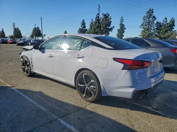 1N4BL4CV5RN426612 2024 NISSAN ALTIMA - Image 2