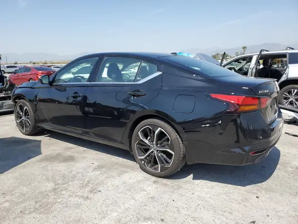 1N4BL4CV5RN434970 2024 NISSAN ALTIMA - Image 2