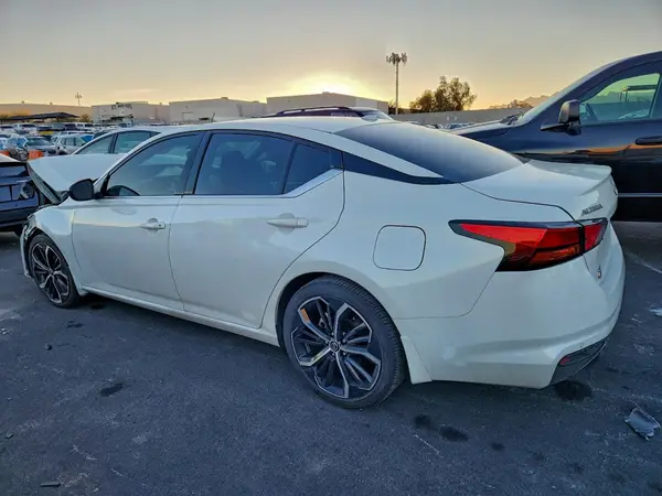 1N4BL4CV5SN317928 2025 NISSAN ALTIMA - Image 2
