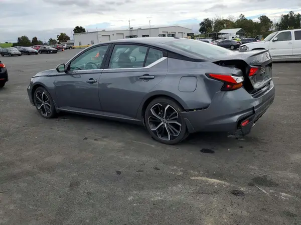 1N4BL4CV5SN364327 2025 NISSAN ALTIMA - Image 2
