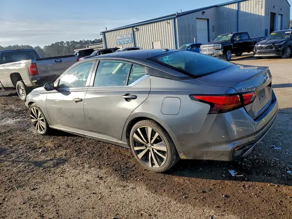 1N4BL4CV6KC139698 2019 NISSAN ALTIMA - Image 2