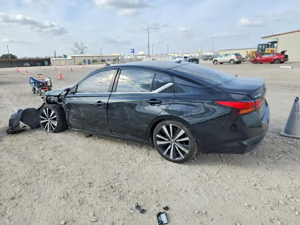 1N4BL4CV6KC147669 2019 NISSAN ALTIMA - Image 2