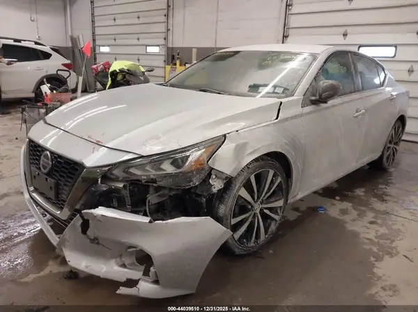 1N4BL4CV6KC166237 2019 NISSAN ALTIMA - Image 2