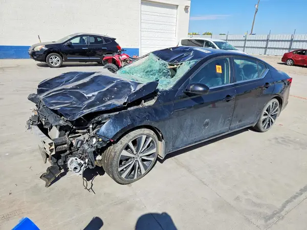 1N4BL4CV6KC183975 2019 NISSAN ALTIMA - Image 1