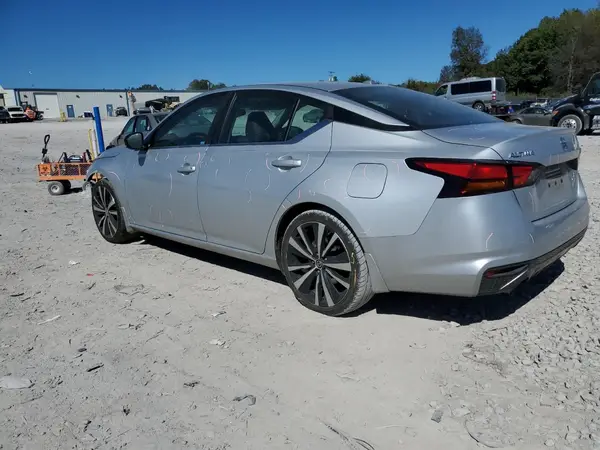 1N4BL4CV6KC188996 2019 NISSAN ALTIMA - Image 2