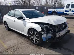 1N4BL4CV6KC197598 2019 NISSAN ALTIMA