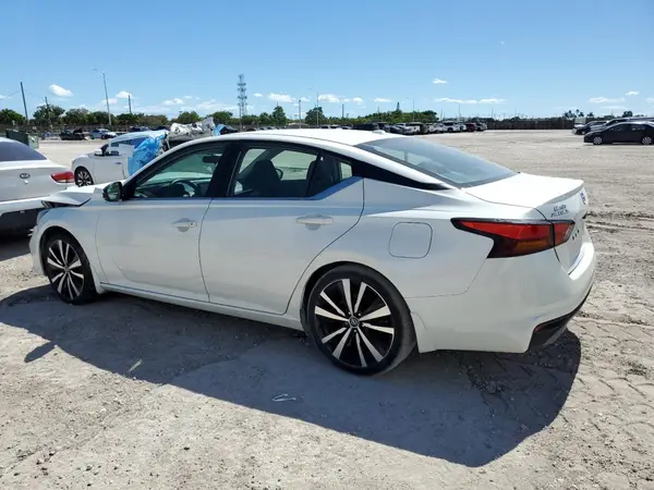 1N4BL4CV6KC209863 2019 NISSAN ALTIMA - Image 2