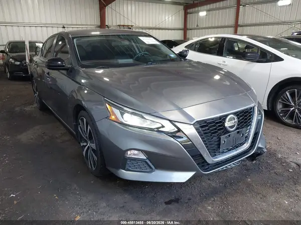 1N4BL4CV6KC256360 2019 NISSAN ALTIMA - Image 1
