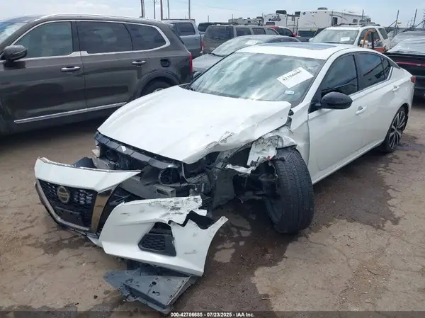 1N4BL4CV6KN316500 2019 NISSAN ALTIMA - Image 2