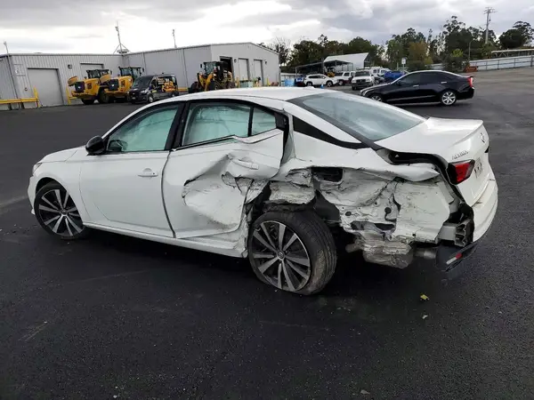 1N4BL4CV6LC123471 2020 NISSAN ALTIMA - Image 2