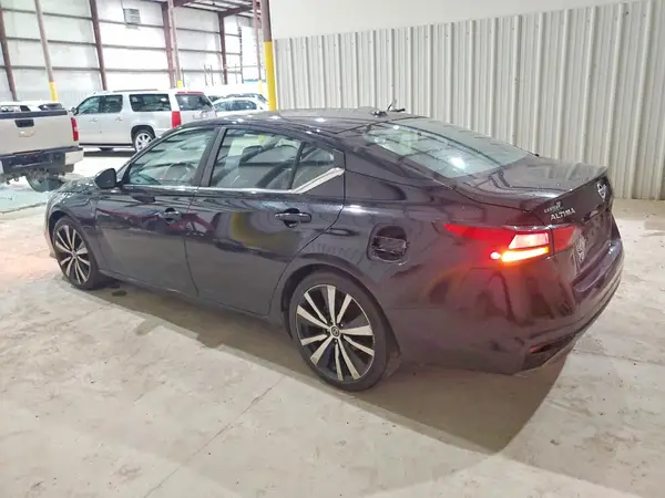 1N4BL4CV6LC129559 2020 NISSAN ALTIMA - Image 2