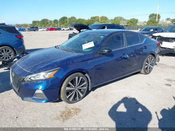 1N4BL4CV6LC169401 2020 NISSAN ALTIMA - Image 2